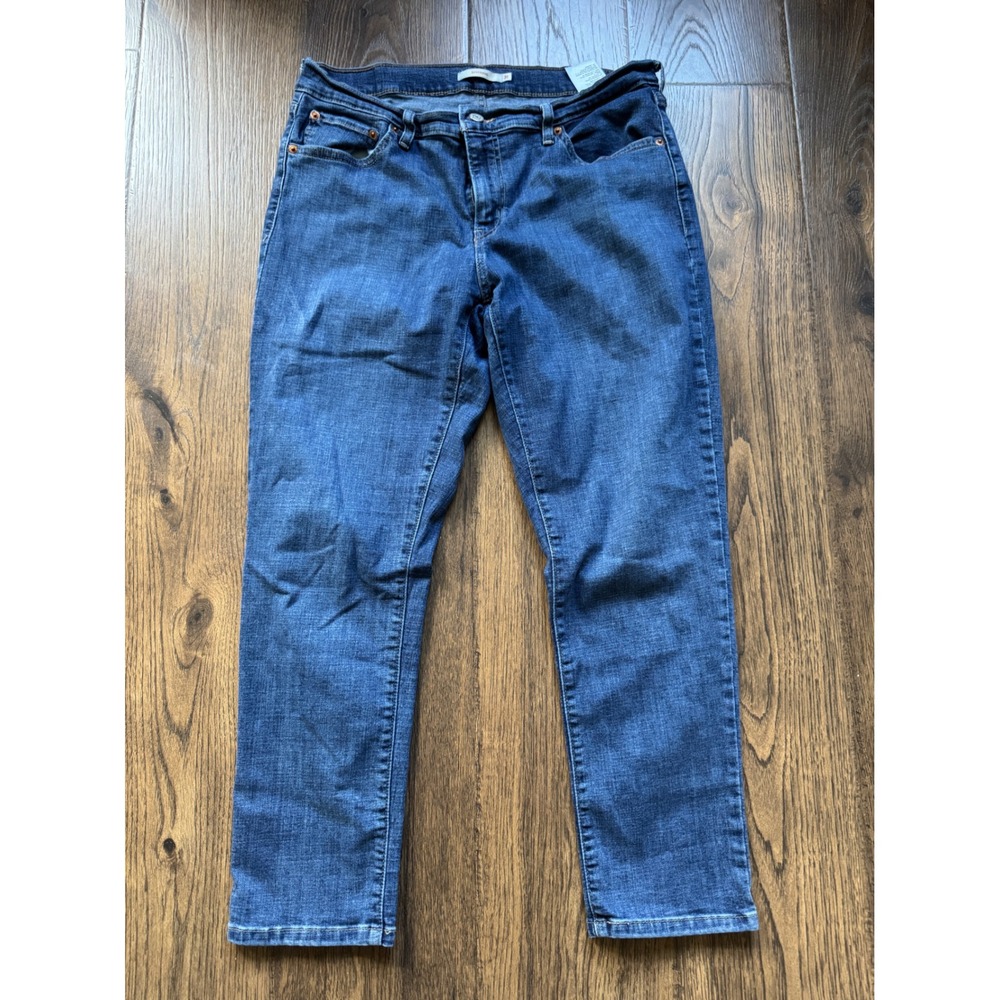 Levis Boyfriend Jeans Womens 31 Medium Wash Blue Denim Stretch Straight Leg